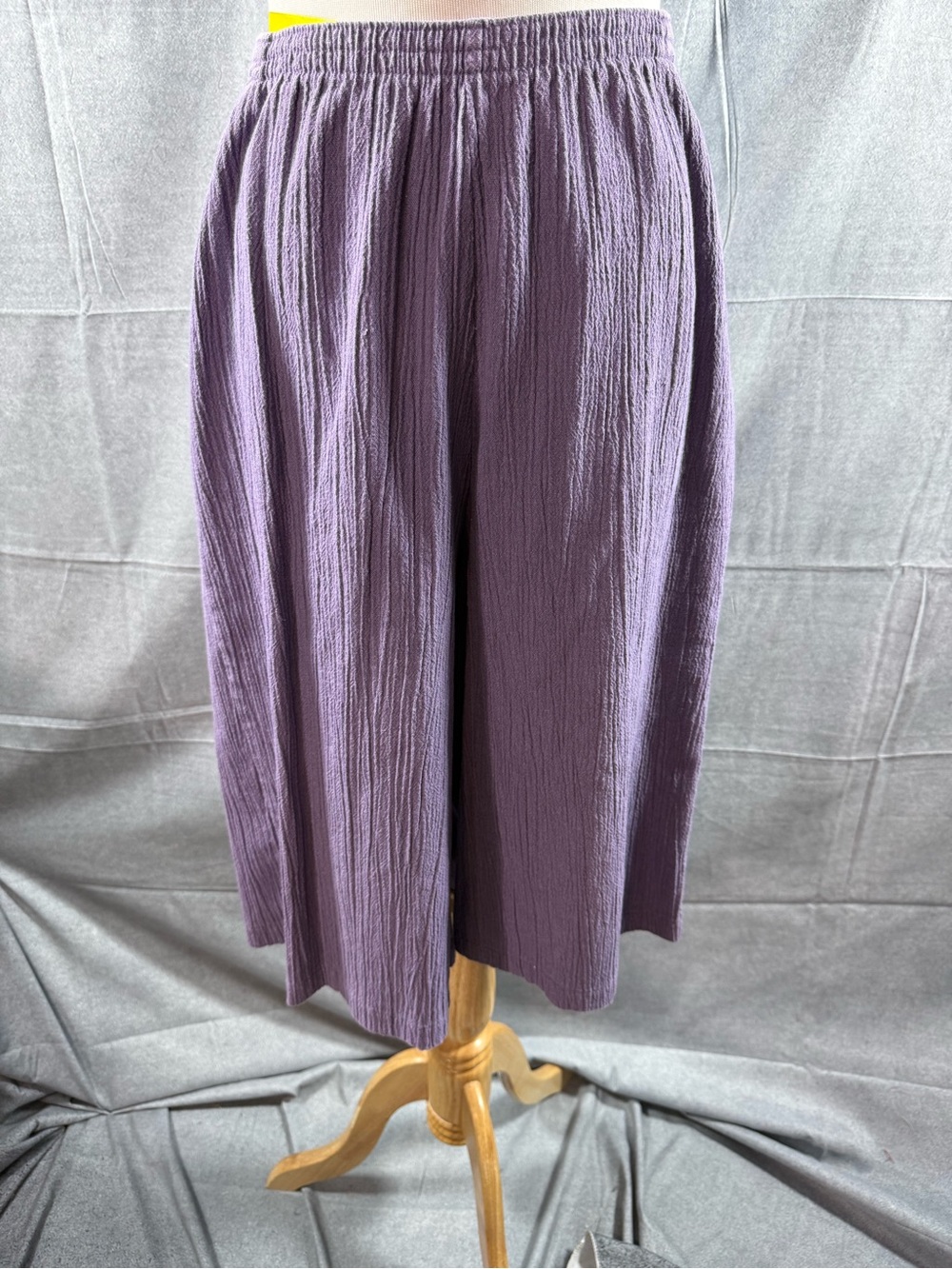 3120-Anthony Richards Lavender Wide-Leg Elastic Waist Bermuda Shorts